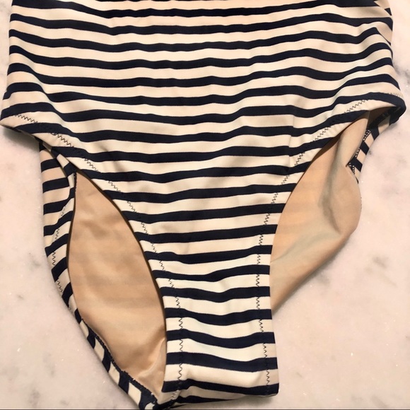 NWT Navy and white sailor one-piece underwire swim - Picture 4 of 7